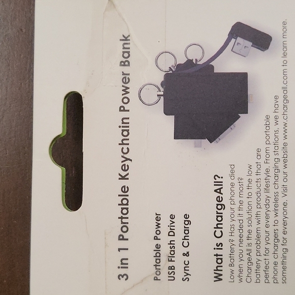 3 IN 1 Portable Keychain Power Bank - Picture 3 of 12